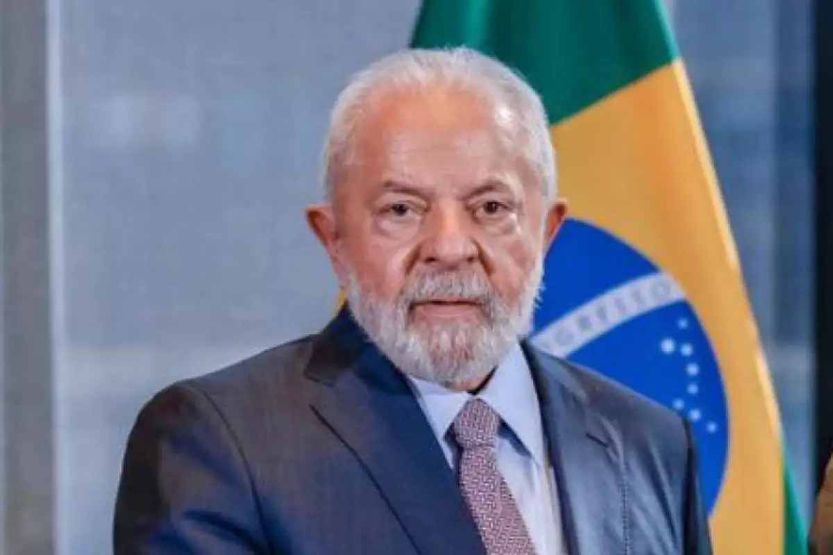 BRICS: LULA CANCELA VIAGEM À RÚSSIA APÓS CAIR E BATER A CABEÇA.