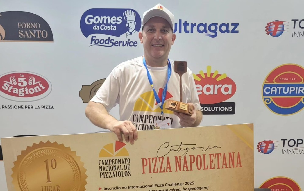 JÁU: PIZZAIOLO DO INTERIOR DE SP TRANSPORTA MASSA PARA EVENTO A 300KM E VENCE CONCURSODE MELHOR PIZZA NAPOLITANA DO BRASIL.