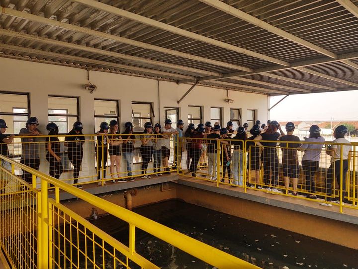 ÁGUAS DE JAHU RECEBE VISITA DE ESTUDANTES EM ESTAÇÃO DE TRATAMENTO DE ÁGUA.